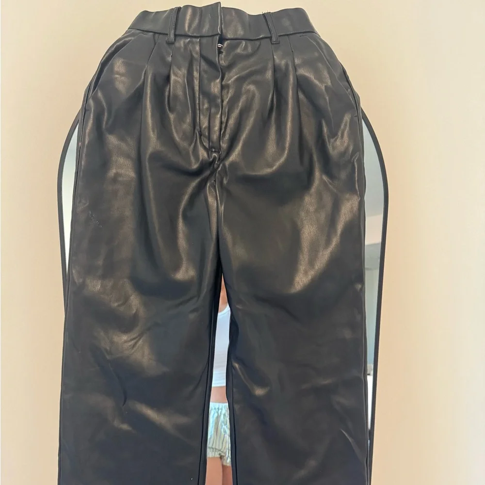 Beautiful Set 👖👚 - Picture 5 of 9